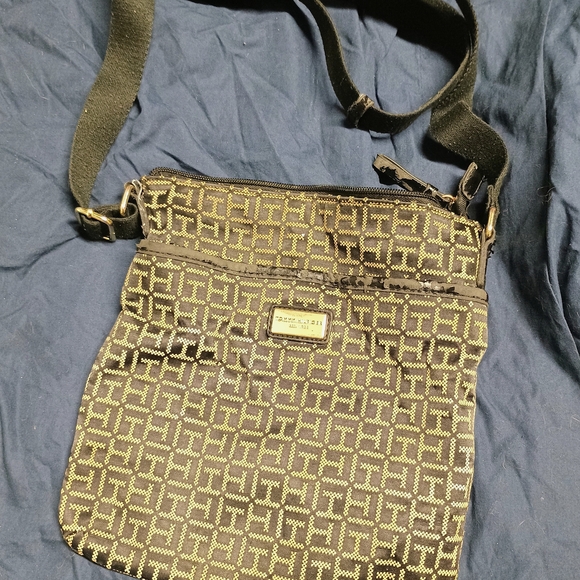 Black and Gold Crossbody Bag - Picture 1 of 3